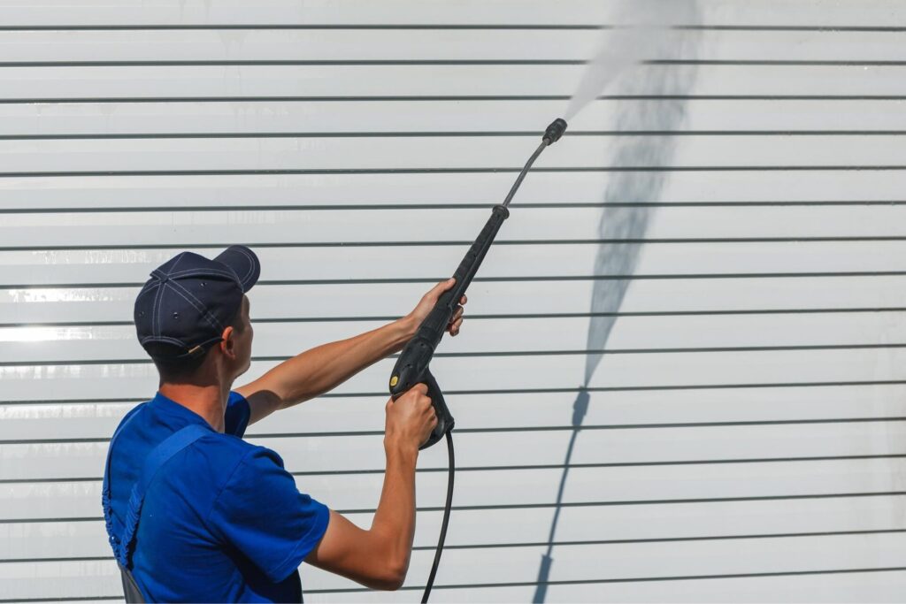 Facade cleaner – Breda